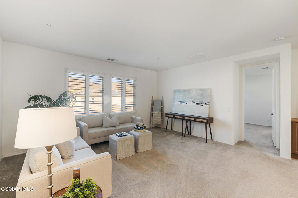 7020 Highgrove Place Property Photo 31