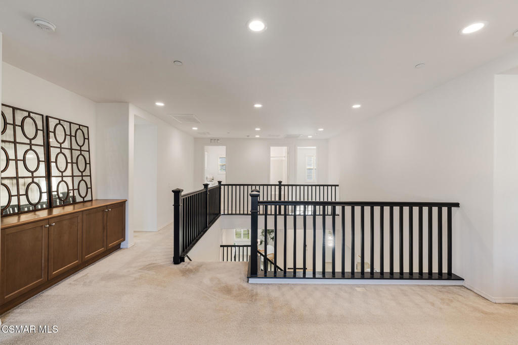 7020 Highgrove Place Property Photo 32