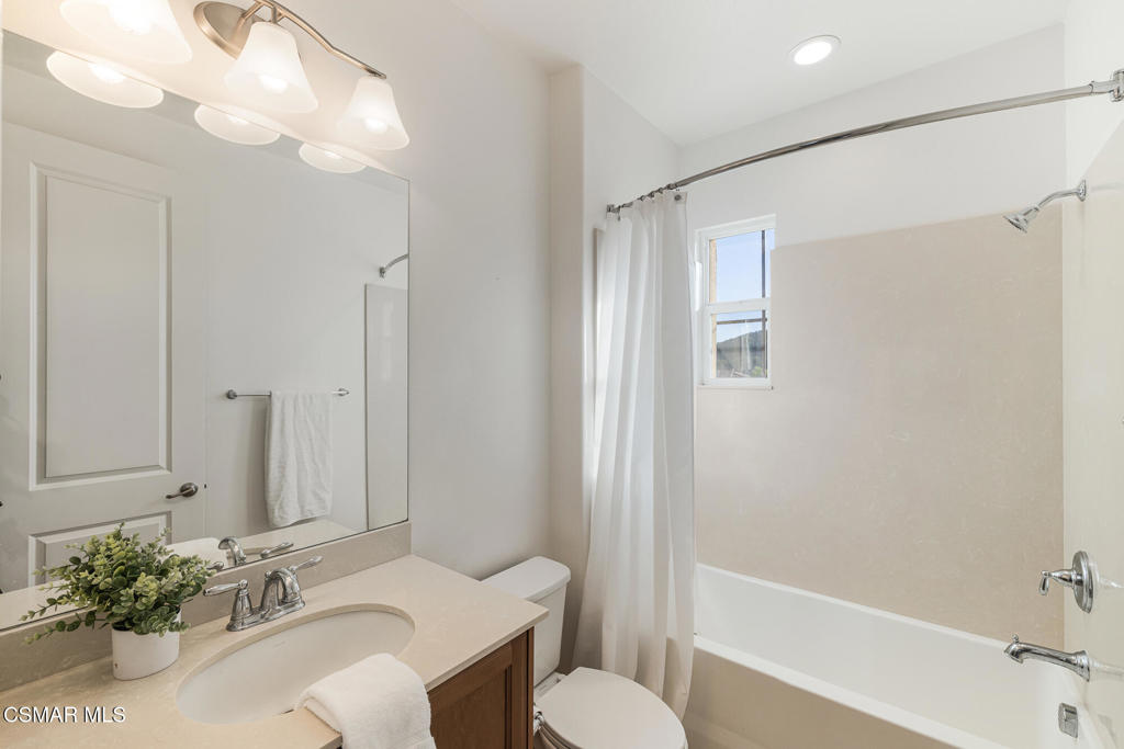 7020 Highgrove Place Property Photo 38