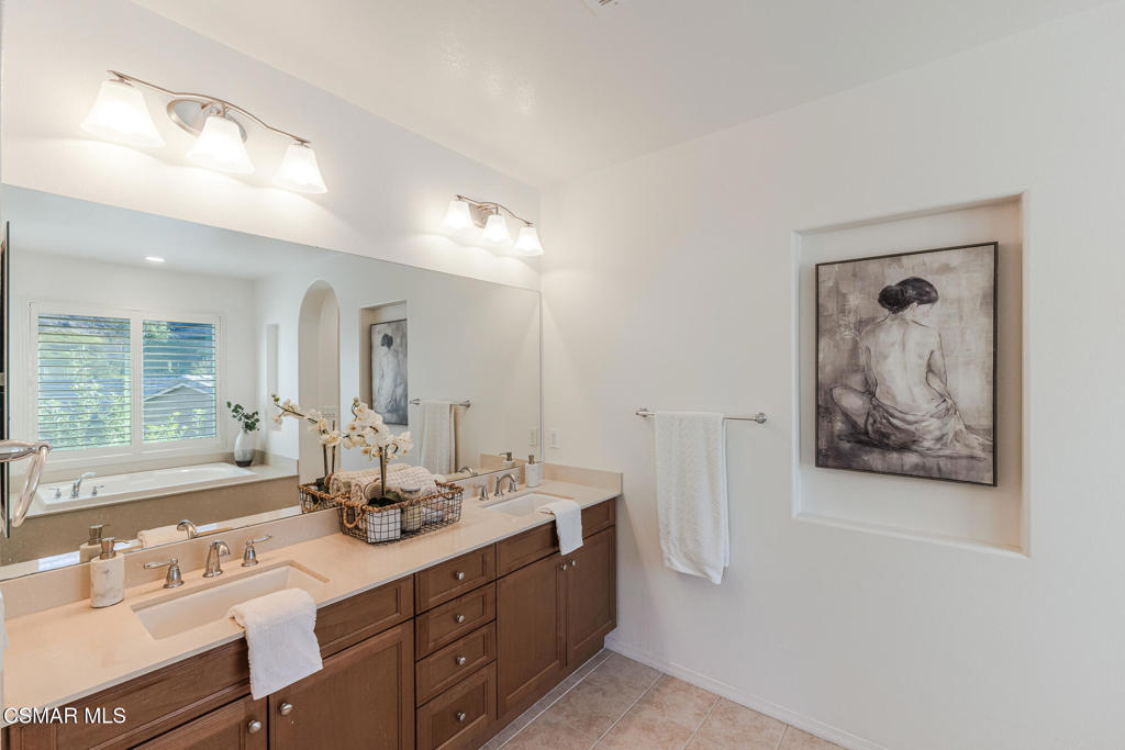 7020 Highgrove Place Property Photo 42