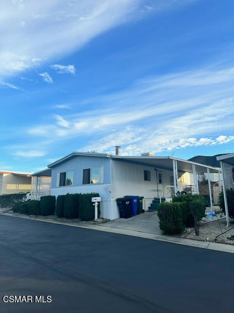 16 Robertson Way Property Photo 1