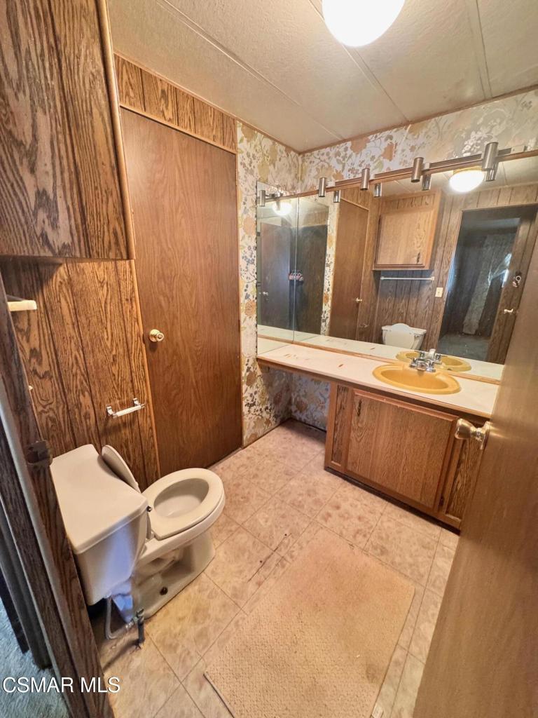 16 Robertson Way Property Photo 4