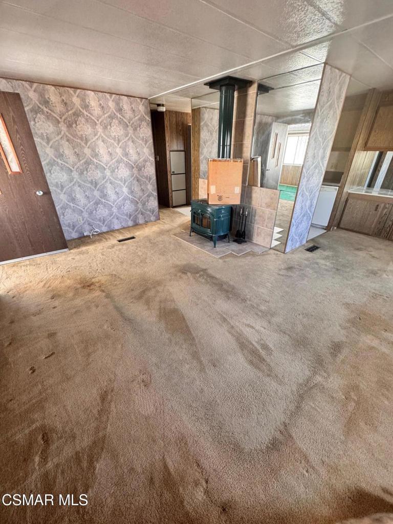 16 Robertson Way Property Photo 9