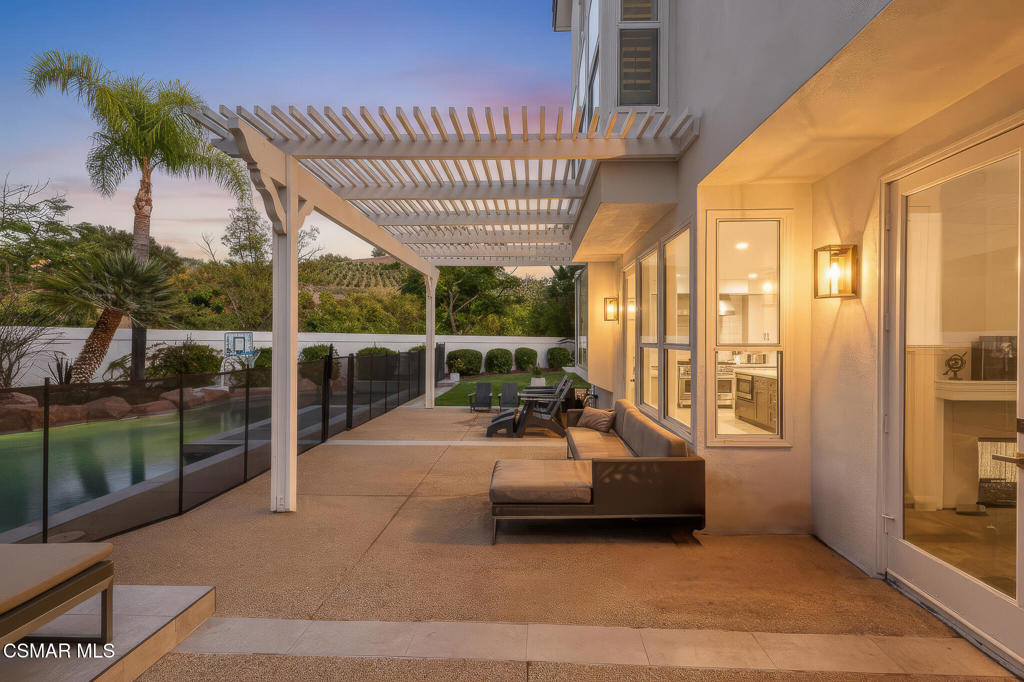 519 Turnbury Street Property Photo 7