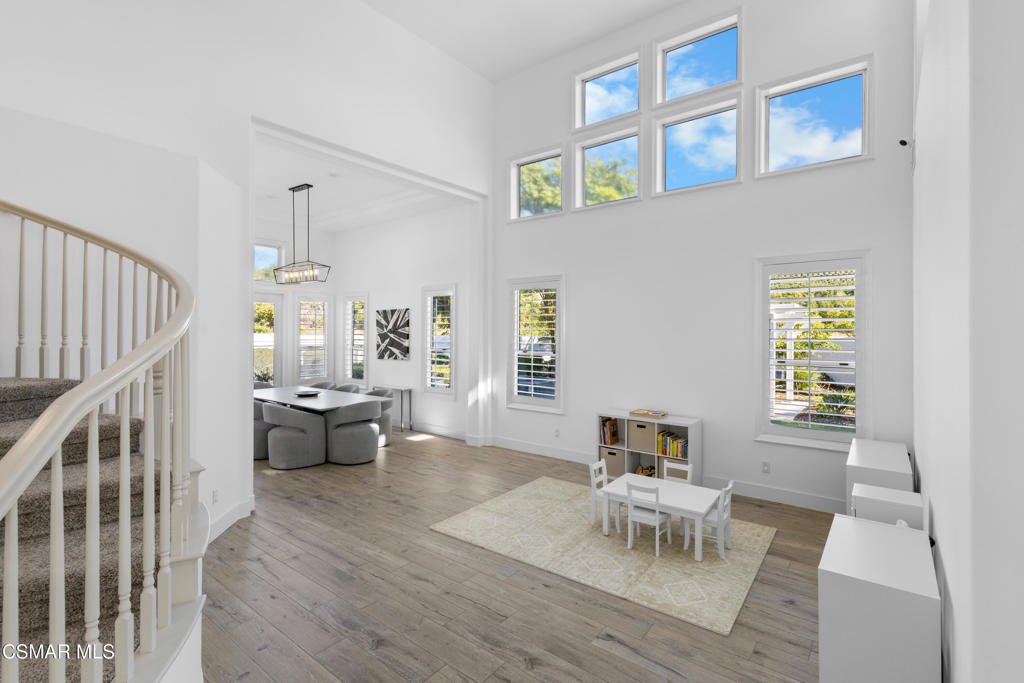 519 Turnbury Street Property Photo 16