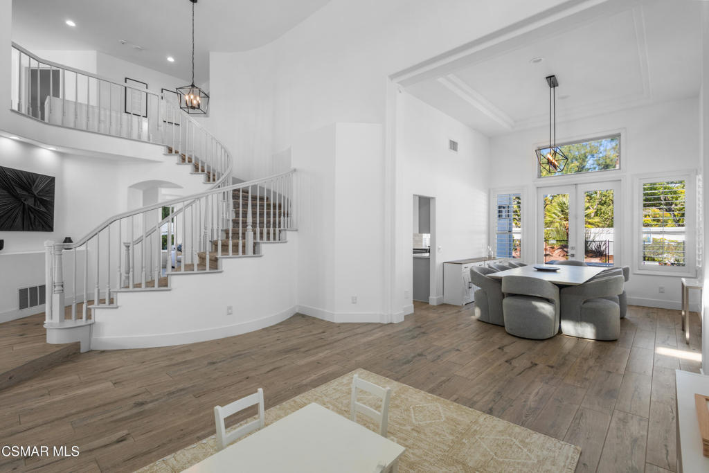 519 Turnbury Street Property Photo 17