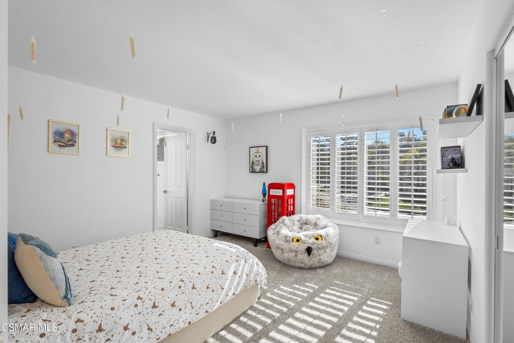 519 Turnbury Street Property Photo 38