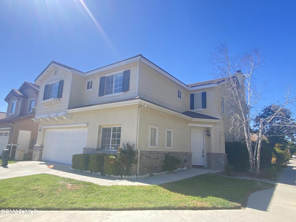 2559 Parade Avenue Property Photo 1