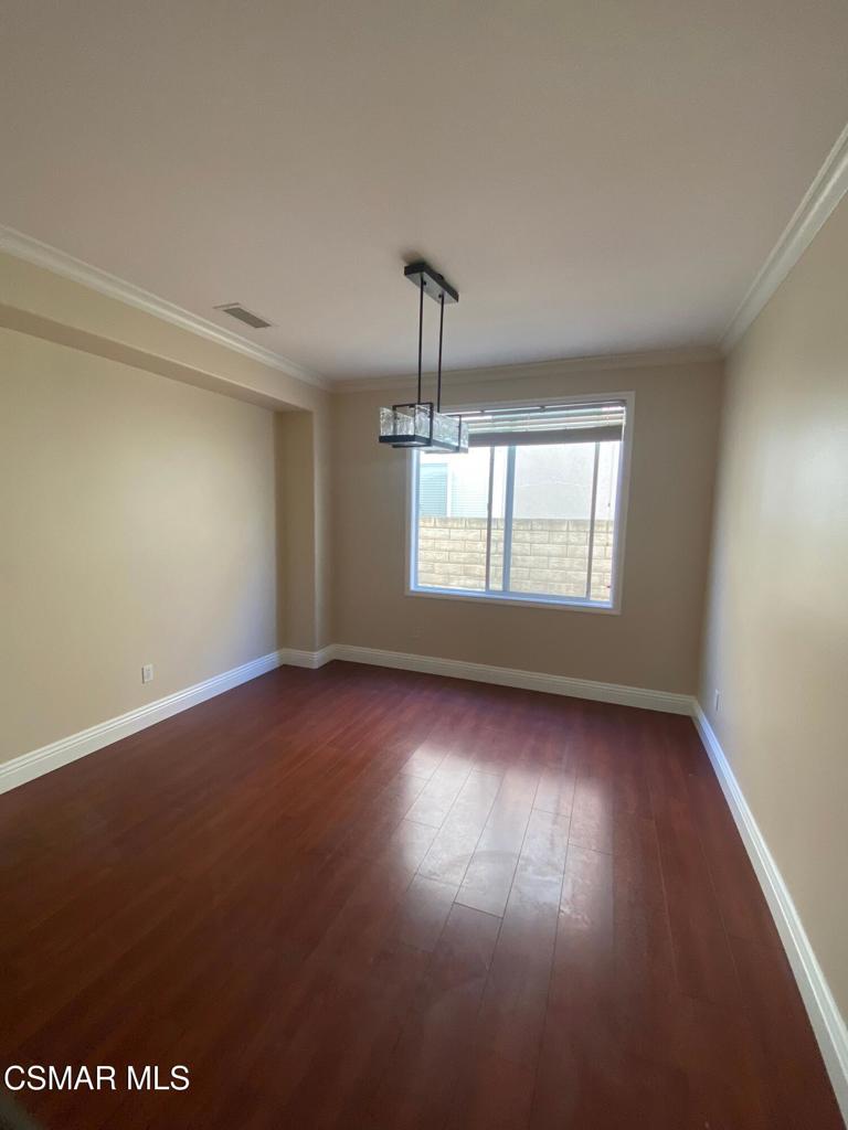 2559 Parade Avenue Property Photo 9