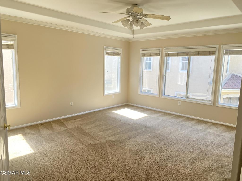 2559 Parade Avenue Property Photo 11