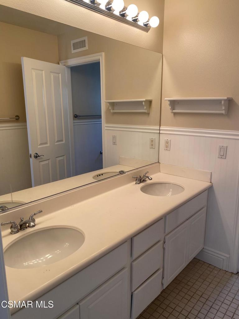 2559 Parade Avenue Property Photo 14