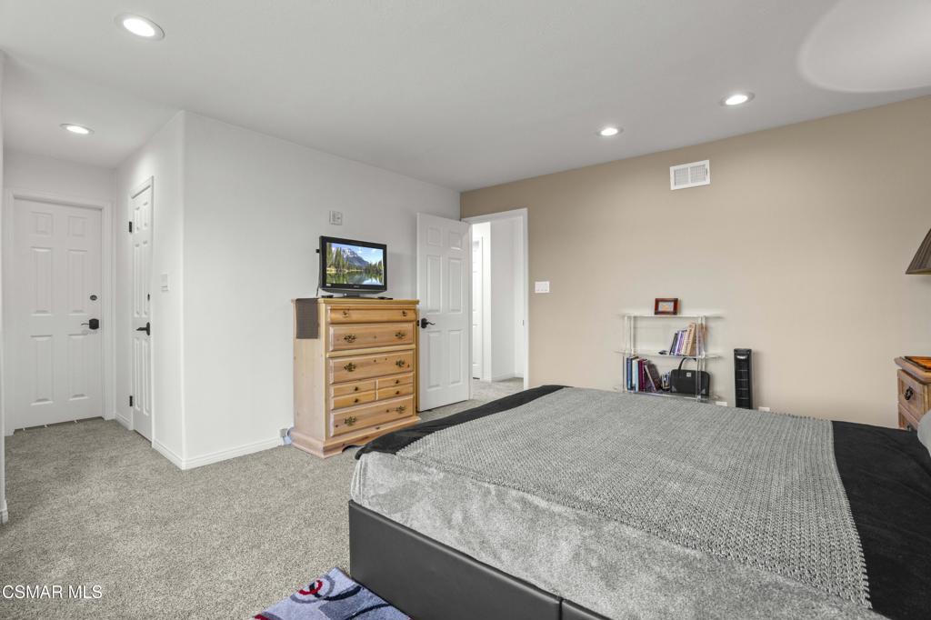 331 Triangle Street Property Photo 22