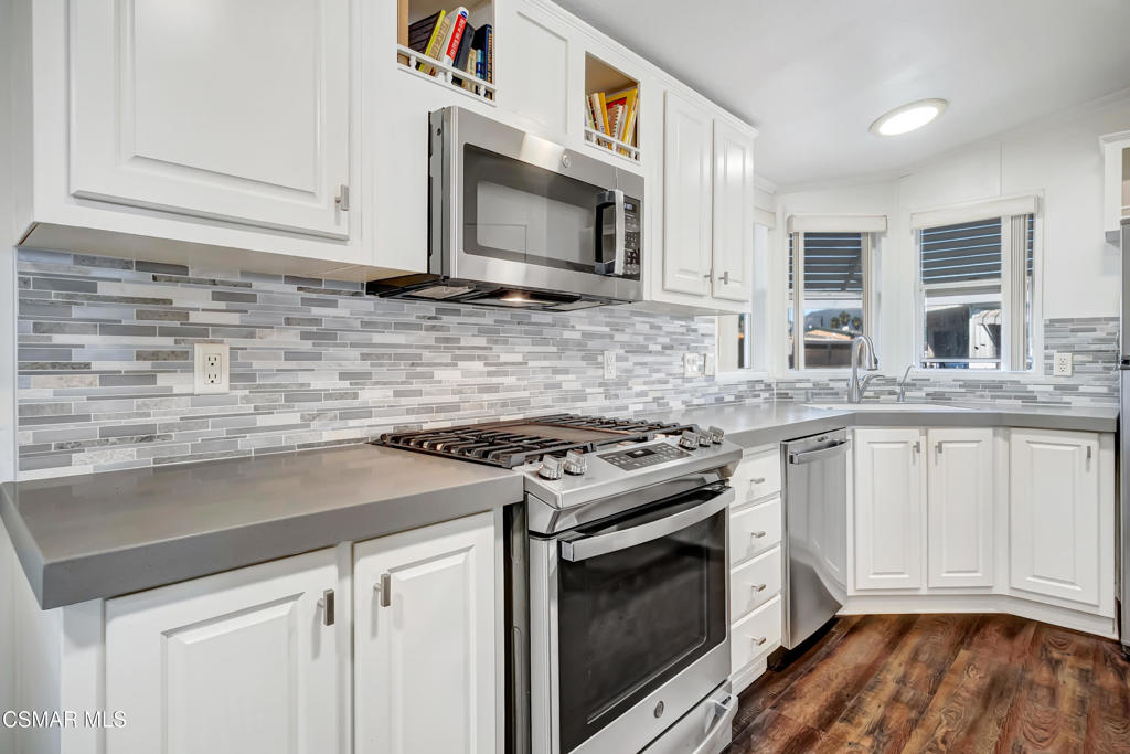 1202 Loma Drive 66 Property Photo 8