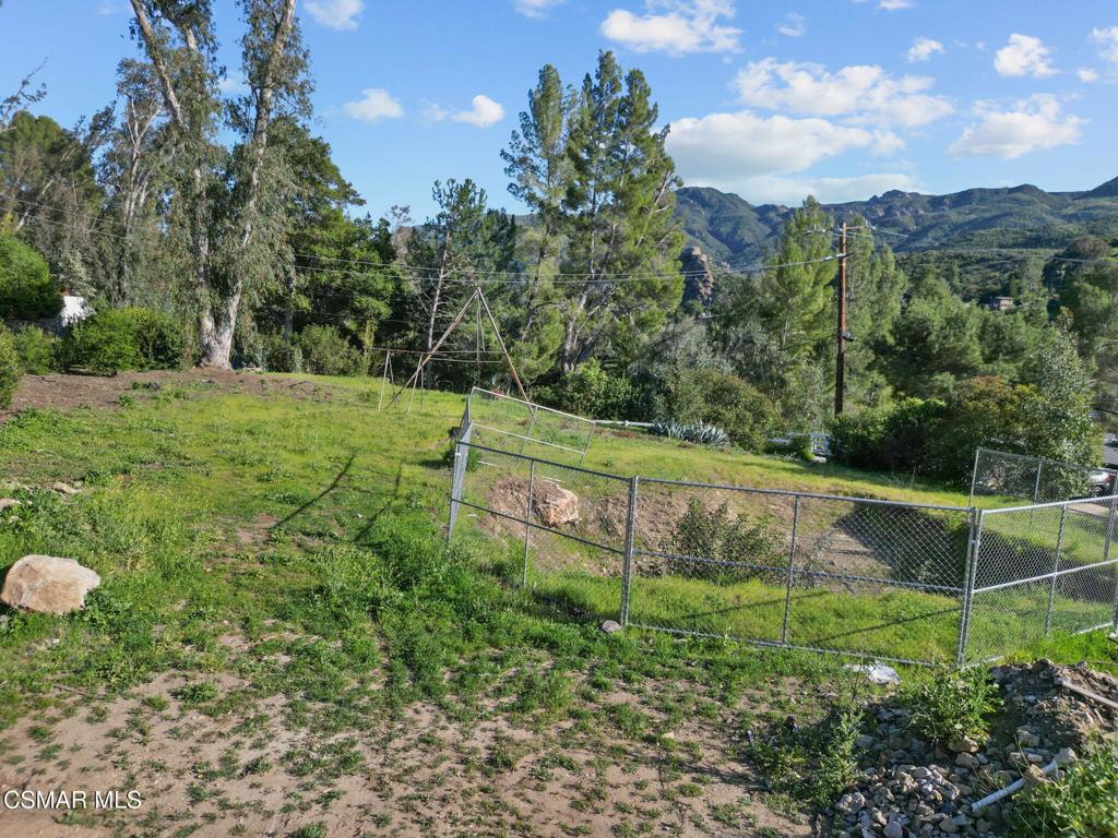 2239 Pinecrest Road Property Photo 10