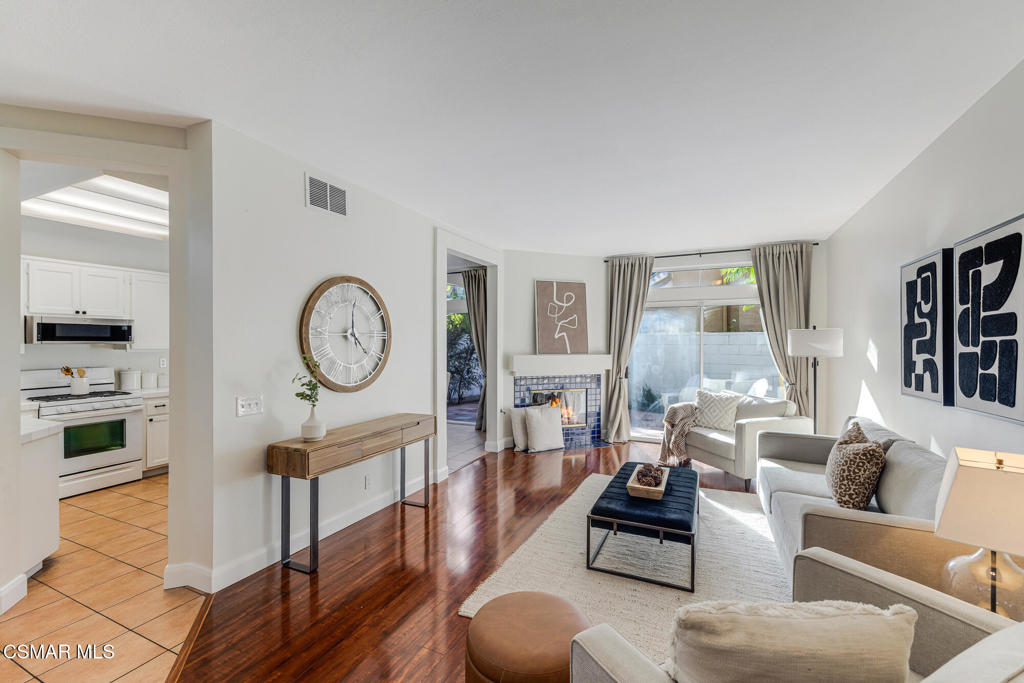 4153 Brookcrest Court Property Photo 8