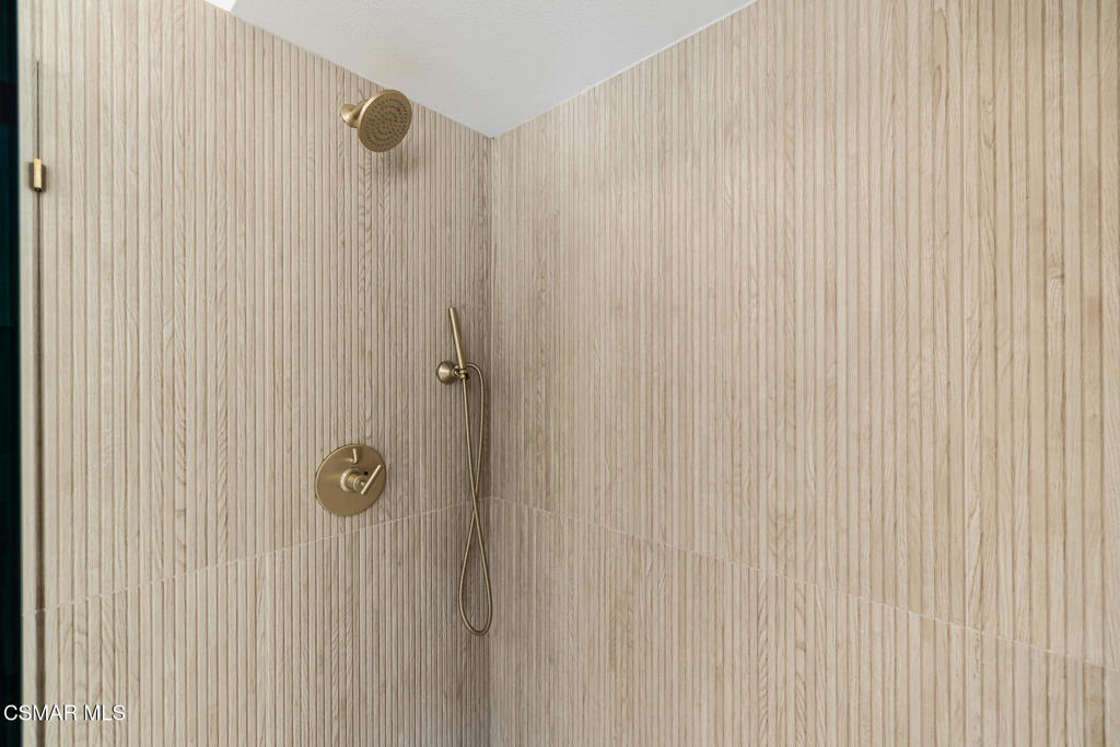 4153 Brookcrest Court Property Photo 28