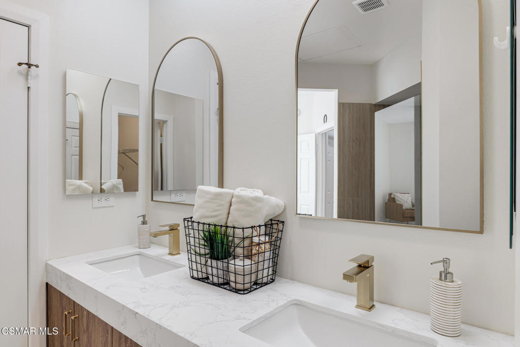 4153 Brookcrest Court Property Photo 31