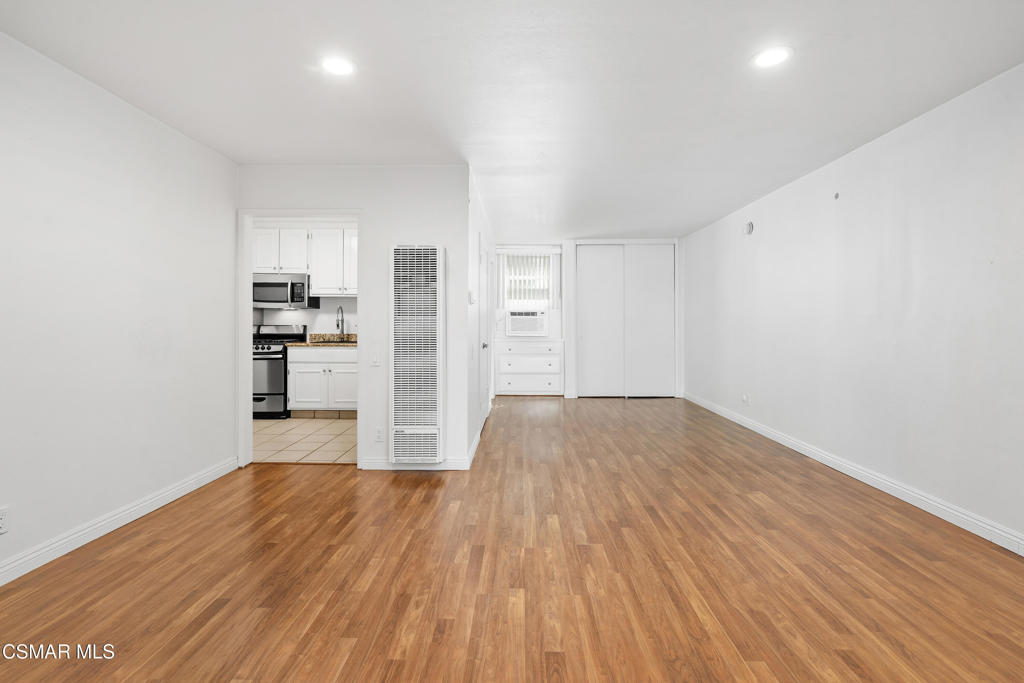 31567 Lindero Canyon Road 6 Property Photo 4