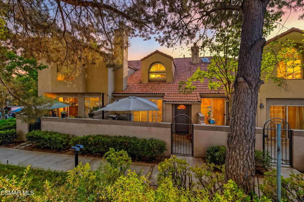 22203 Shadow Valley Circle Property Photo 1