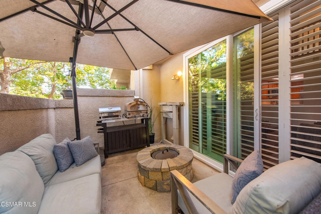 22203 Shadow Valley Circle Property Photo 6