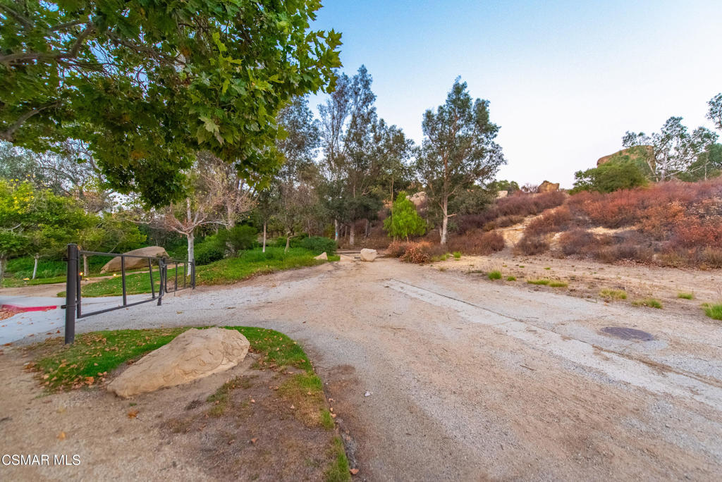 22203 Shadow Valley Circle Property Photo 52