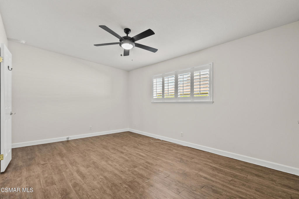 2930 Isle Way B Property Photo 22