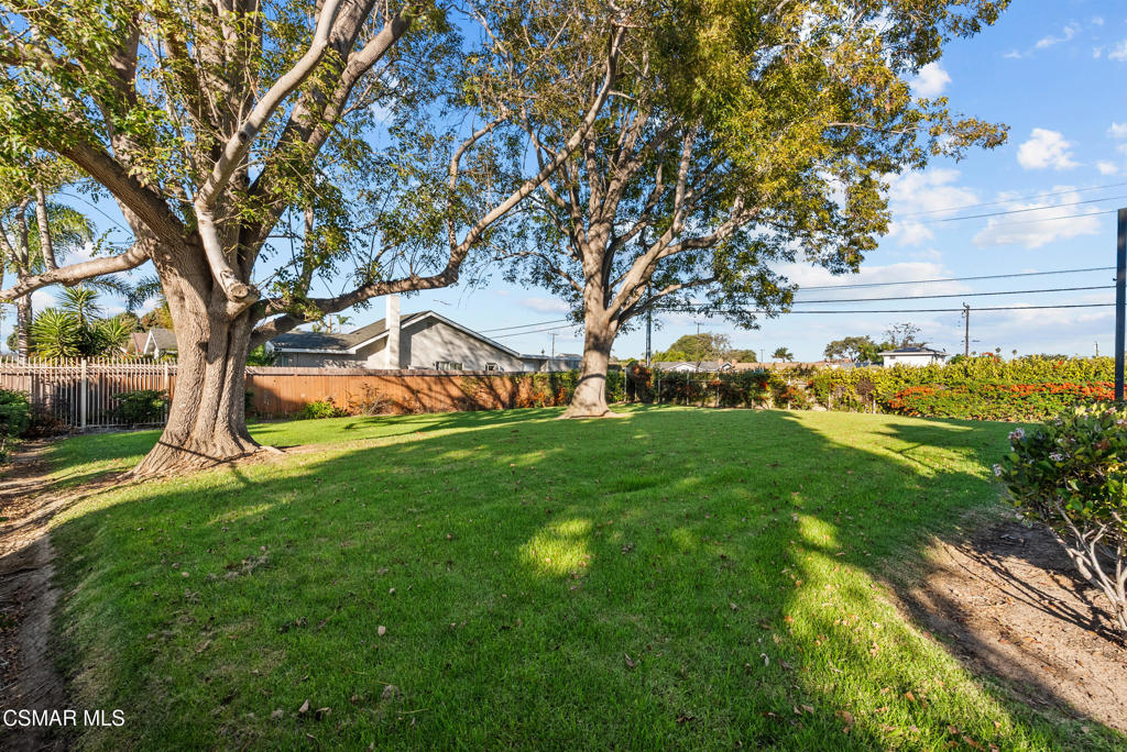 2930 Isle Way B Property Photo 31