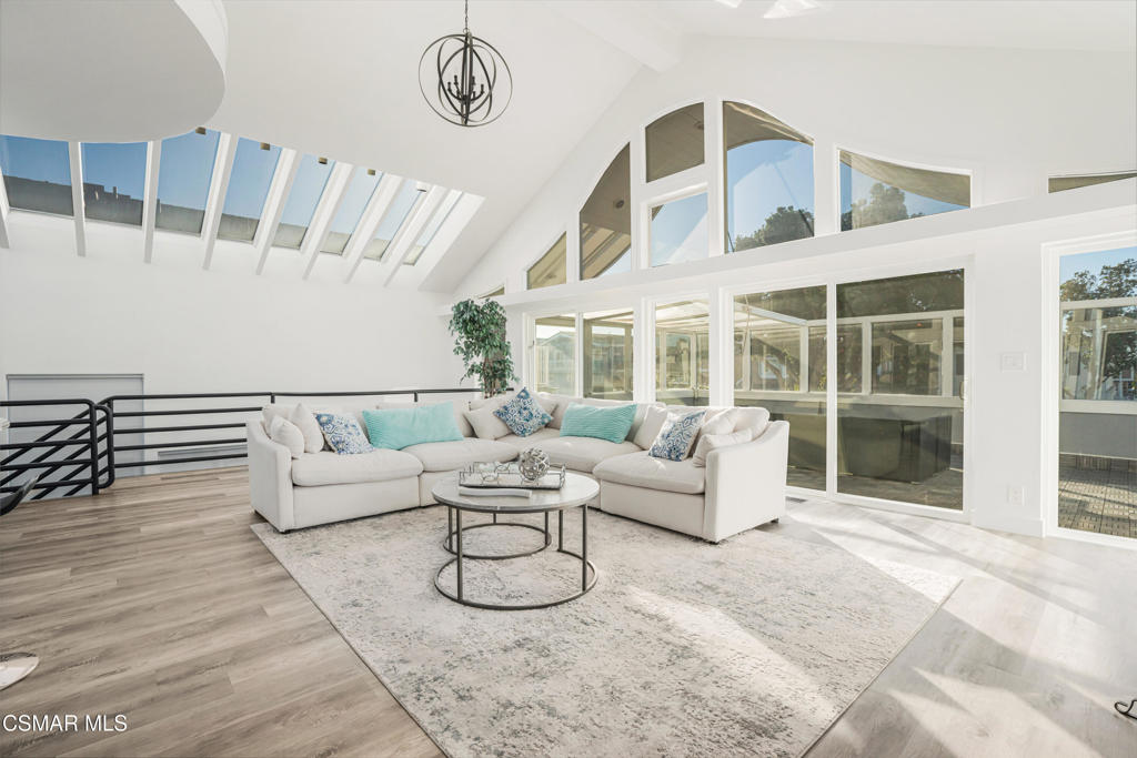 2014 Napoli Drive Property Photo 14