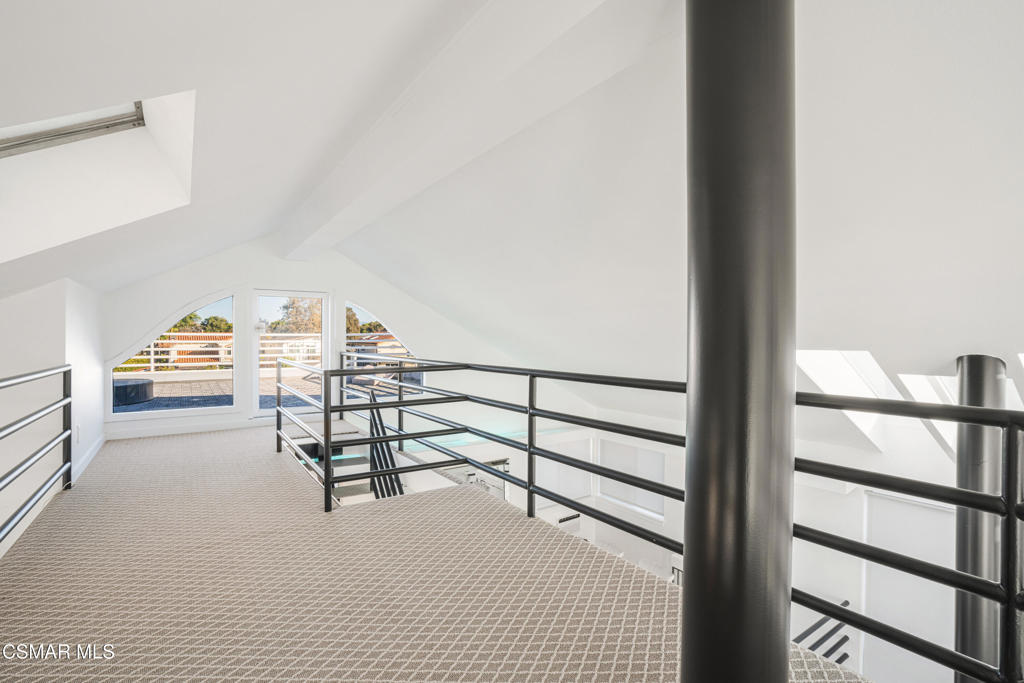 2014 Napoli Drive Property Photo 33