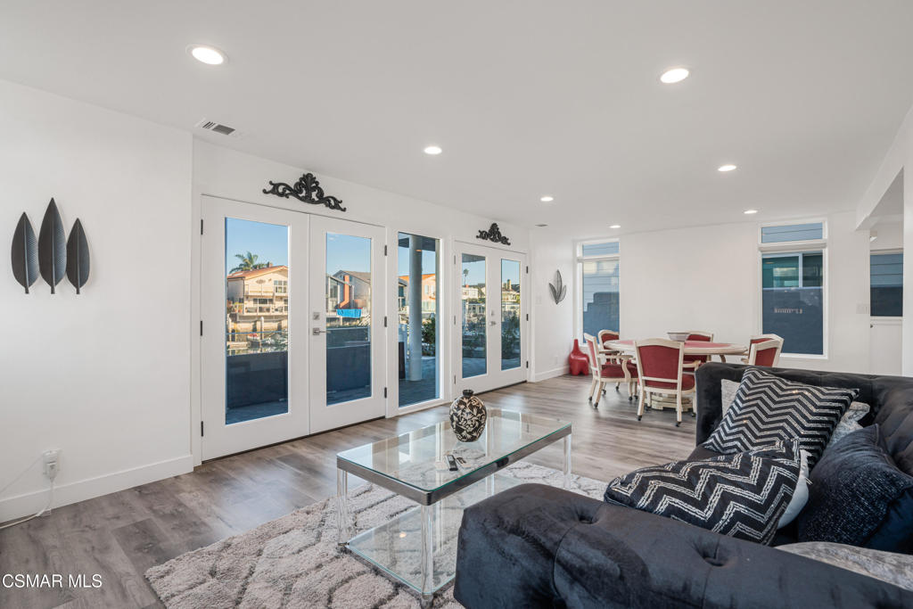 2014 Napoli Drive Property Photo 40