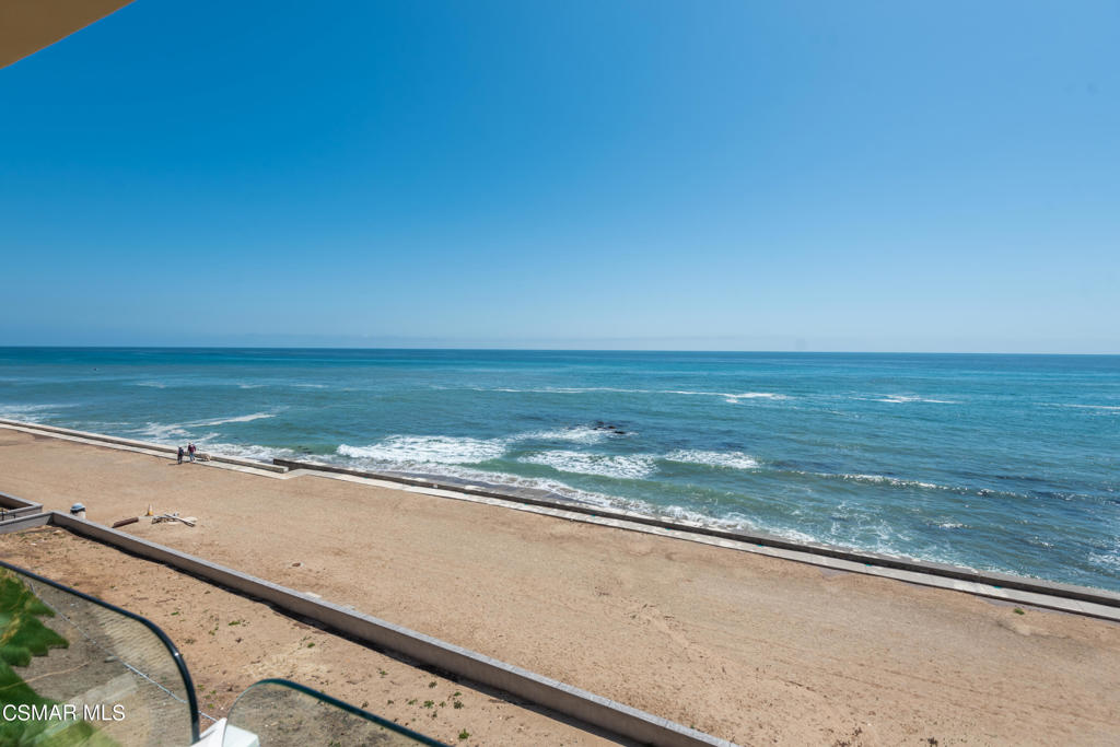 11844 Beach Club Way Property Photo 1