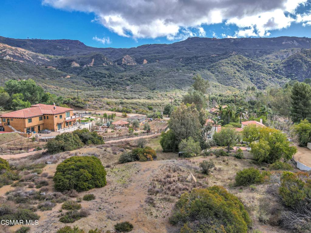 2140 Stunt Road Property Photo 11