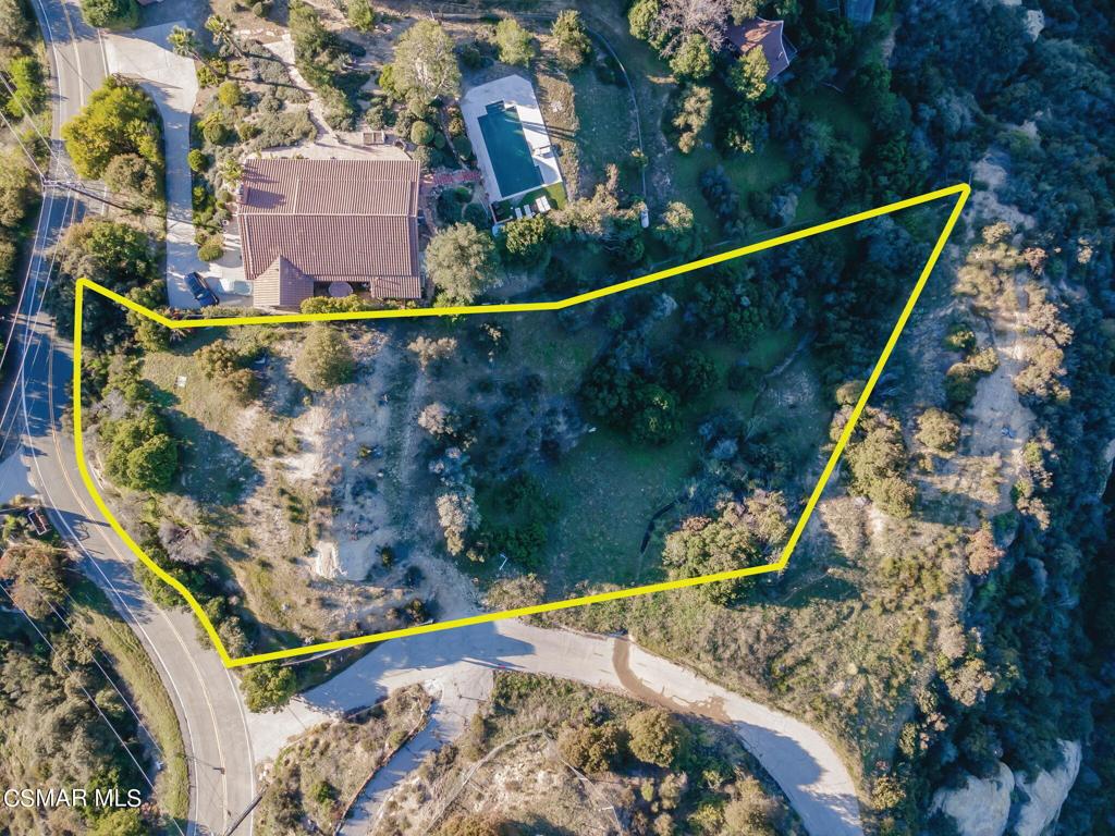 23118 Saddle Peak Road Property Photo 3