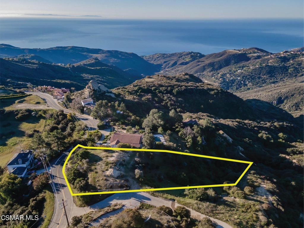 23118 Saddle Peak Road Property Photo 4