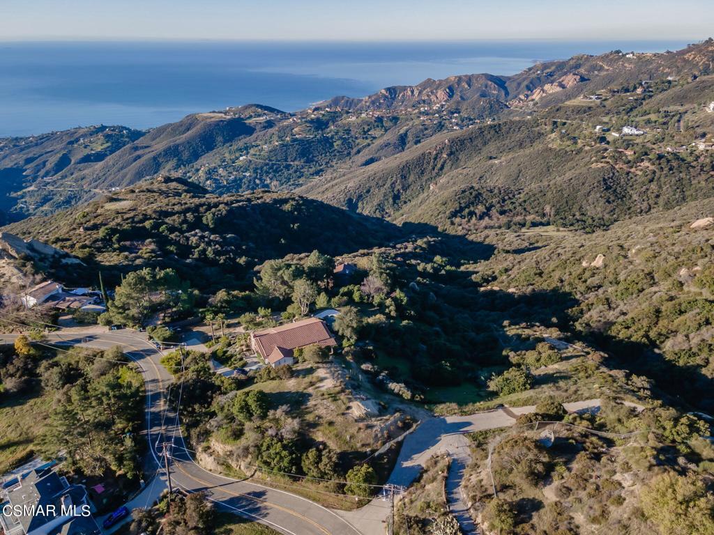 23118 Saddle Peak Road Property Photo 29