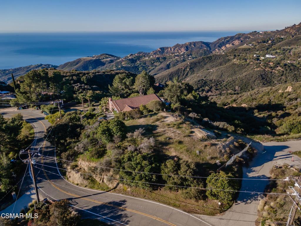 23118 Saddle Peak Road Property Photo 35