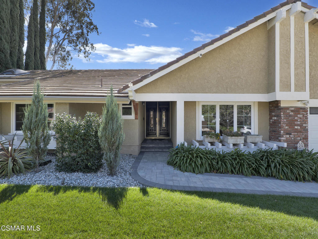 1590 Meander Drive Property Photo