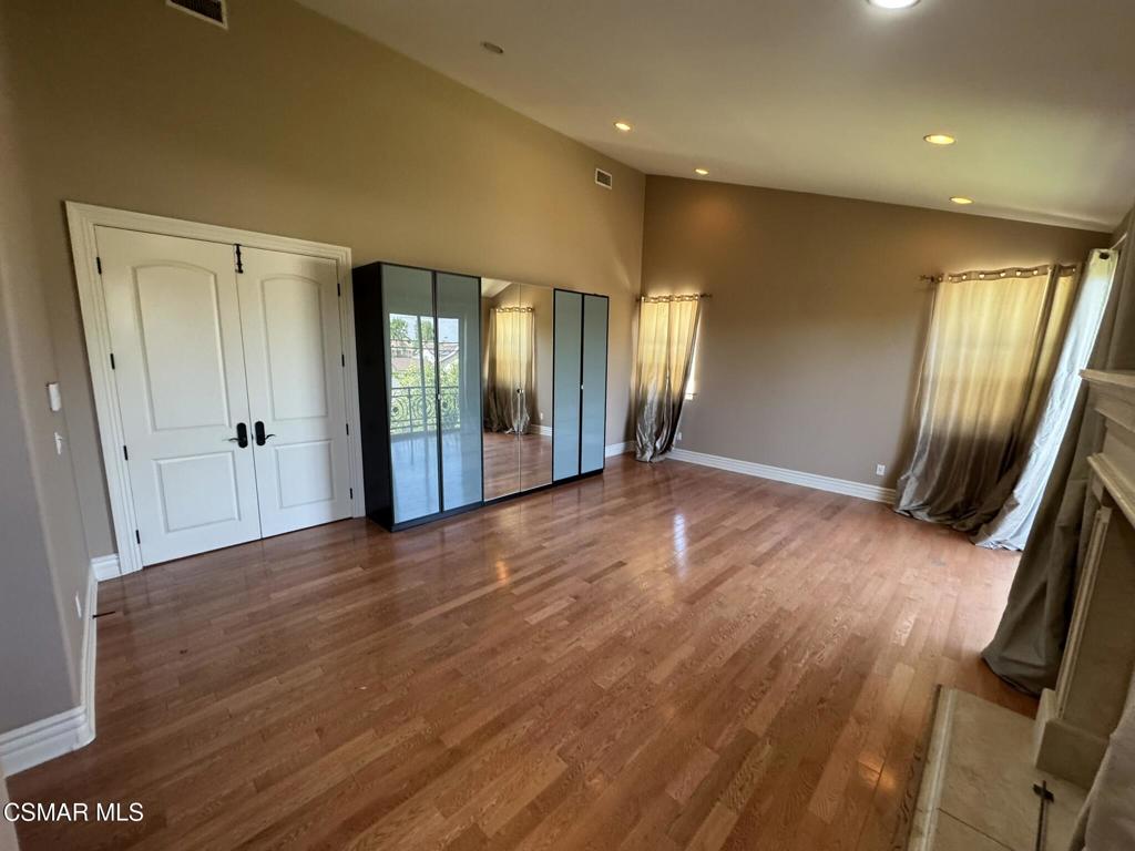 4960 Chimineas Avenue Property Photo 19
