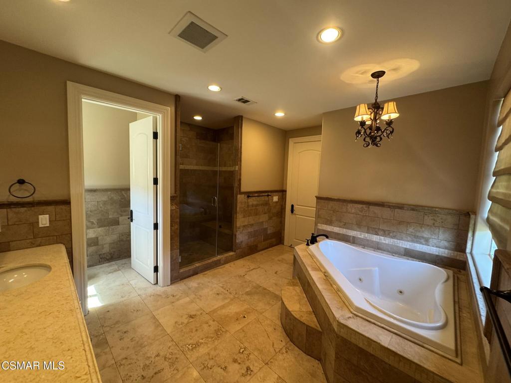 4960 Chimineas Avenue Property Photo 25