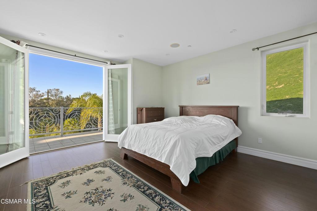 22442 Sueno Road Property Photo 19