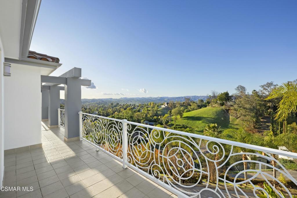 22442 Sueno Road Property Photo 33
