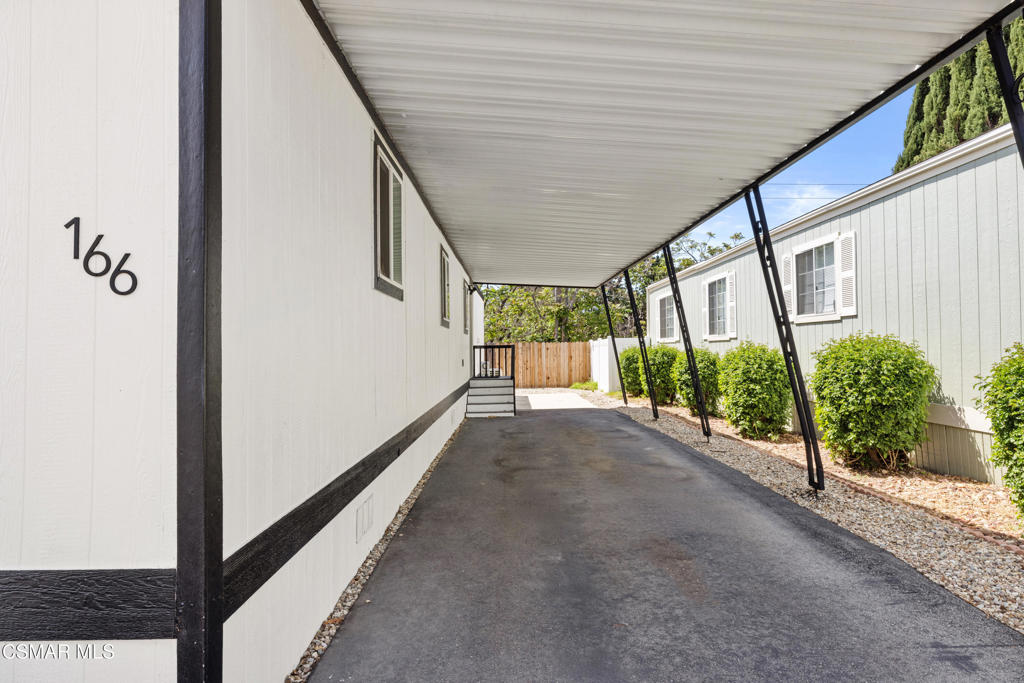 1550 Rory Lane 166 Property Photo 5