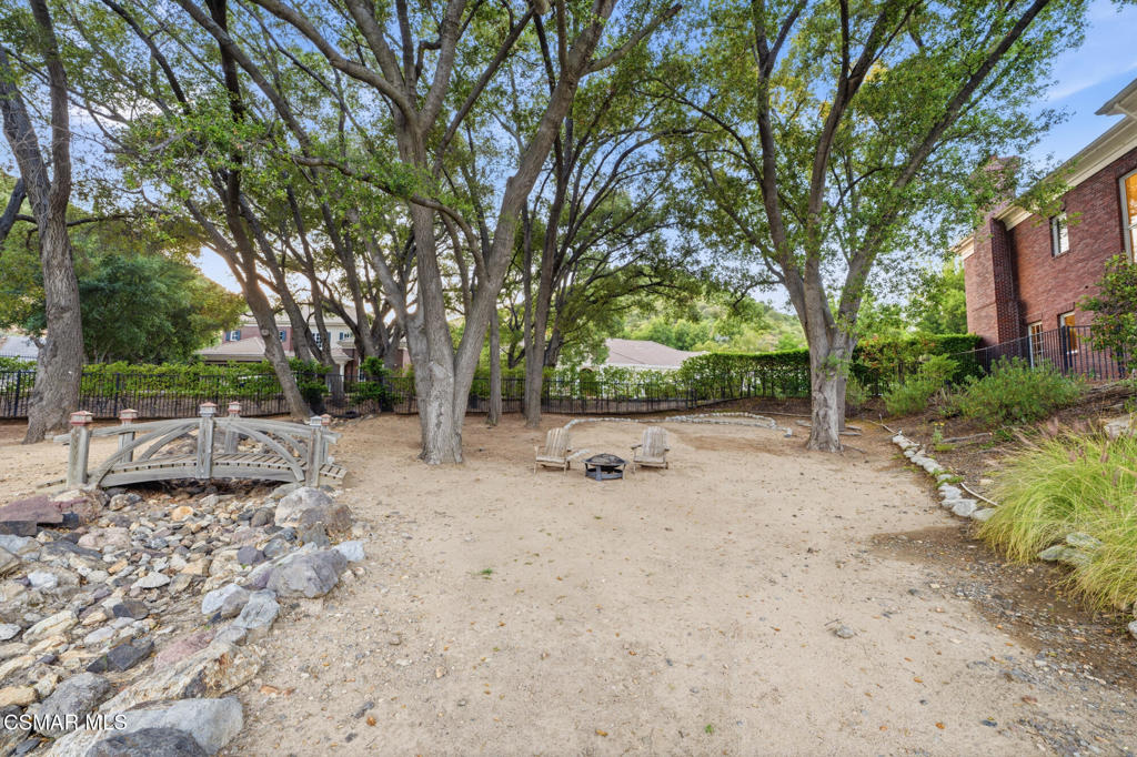 196 Lake Sherwood Drive Property Photo 23