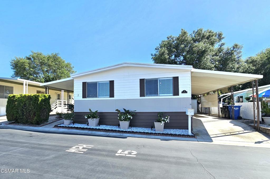 2 Robertson Way Property Photo 2
