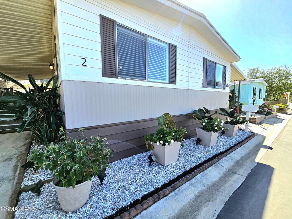 2 Robertson Way Property Photo 3