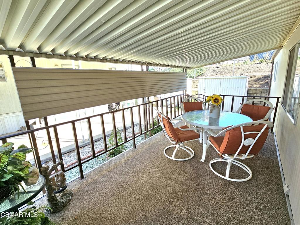 2 Robertson Way Property Photo 7