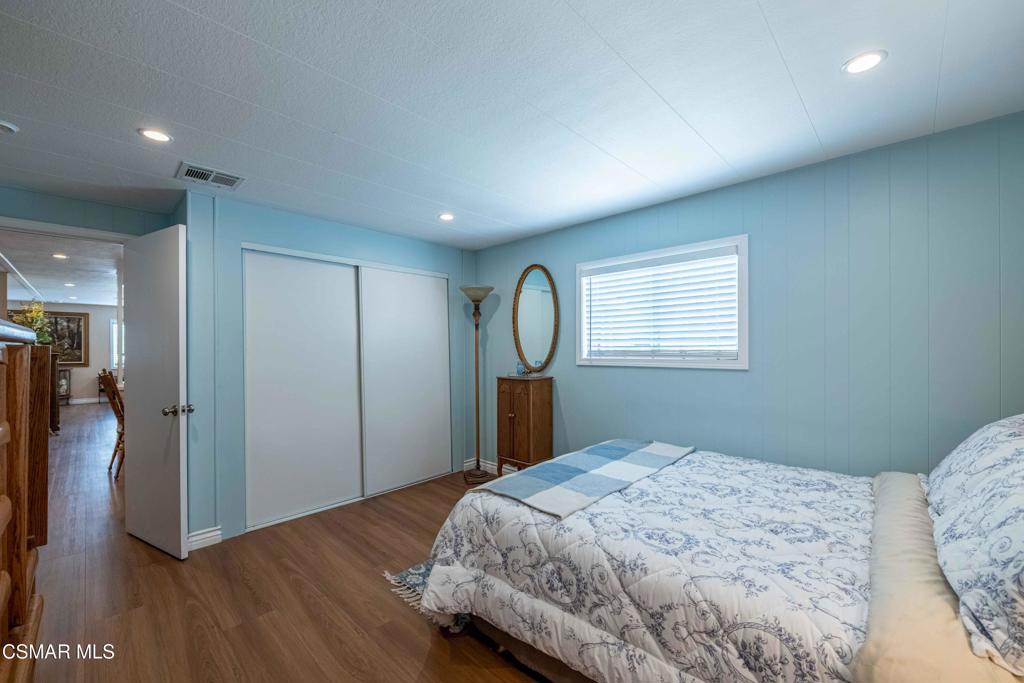 2 Robertson Way Property Photo 32