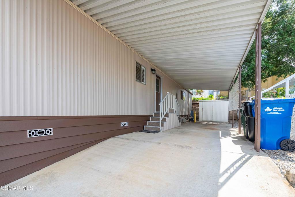 2 Robertson Way Property Photo 38