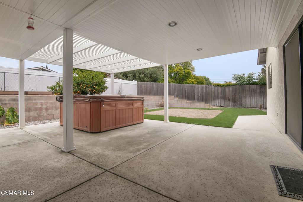 642 N Wendy Drive Property Photo 17