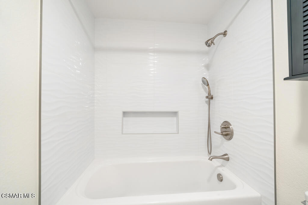 653 Oak Run Trail 109 Property Photo 14